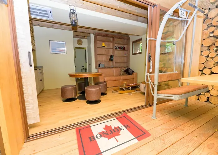 Pont-a-mousson, La Pepiniere, Canada